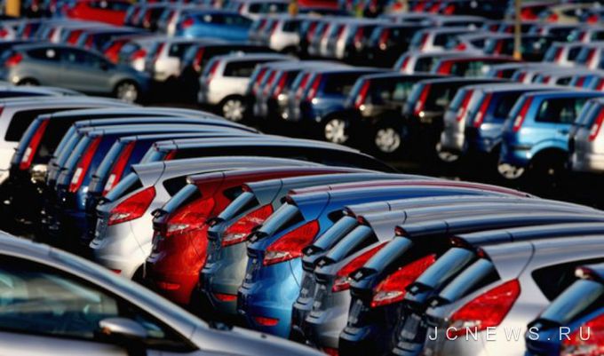 Автомобильный рынок в России продолжает расти